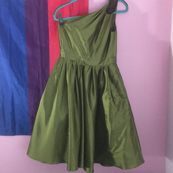 David's Bridal Dresses & Skirts - David’s Bridal prom dress size 6